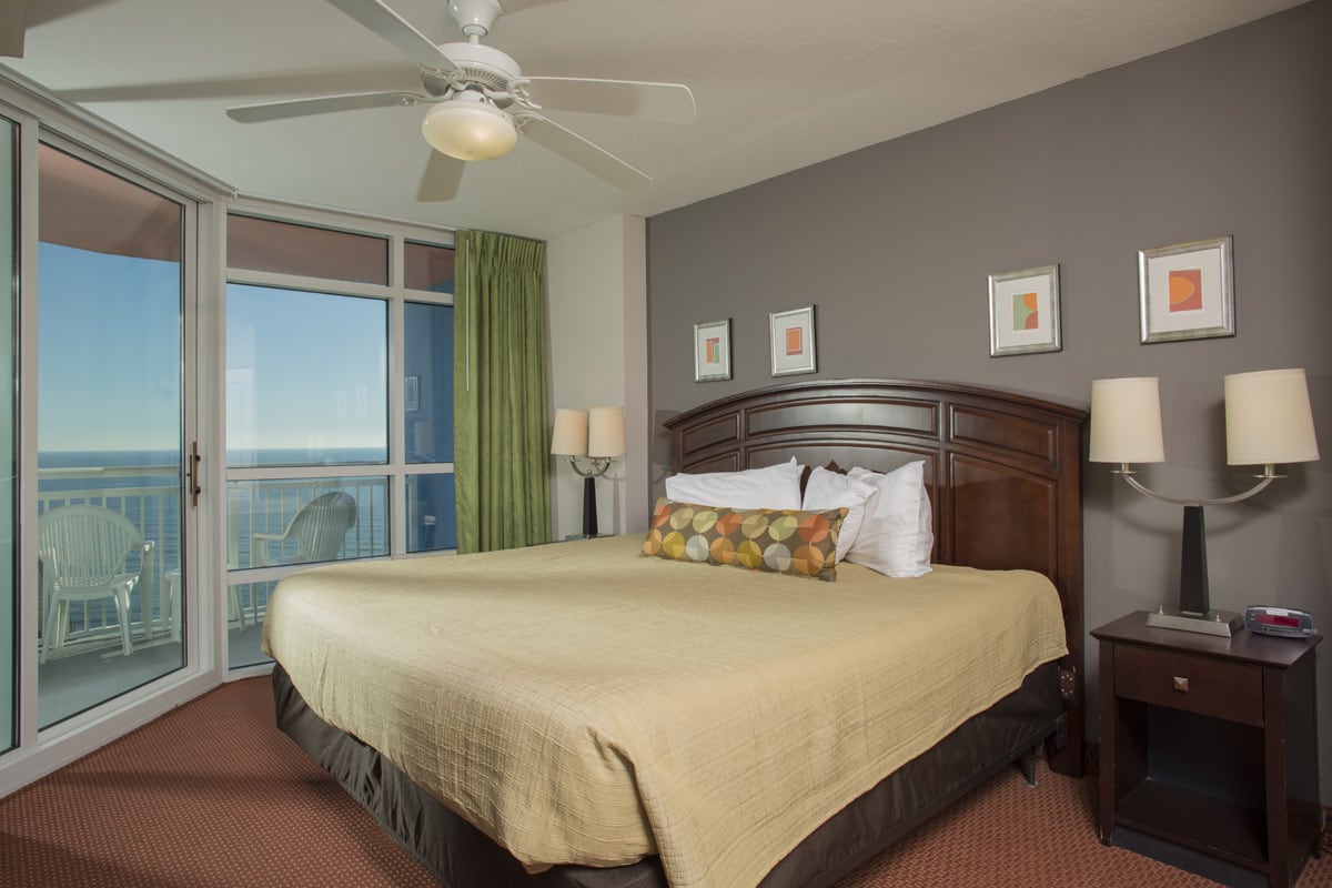 accommodation 2 Bedroom Oceanfront